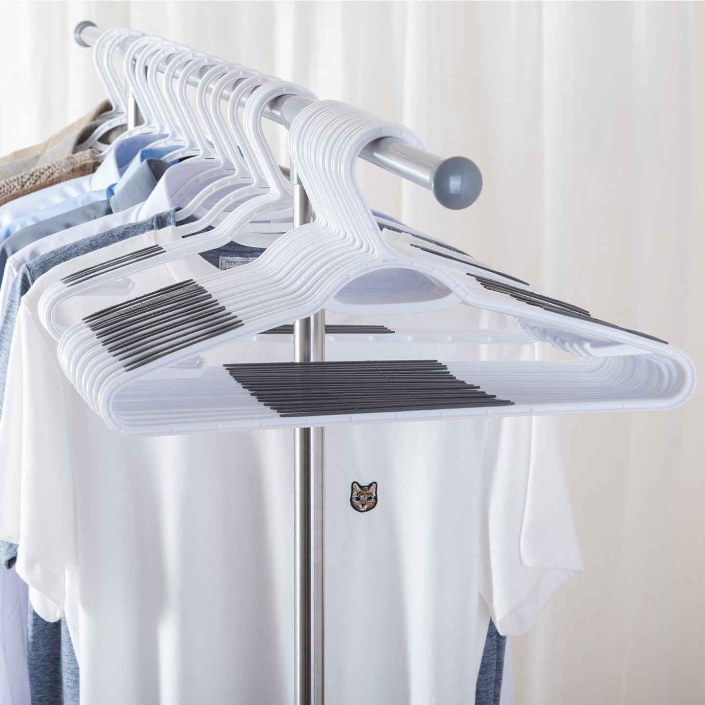 30 Pack Bendable Plastic Hangers Light-Weight Non-Slip Clothes/Suit Hangers (Grey)